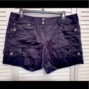 White House Black Market Wonens Black Cargo Short